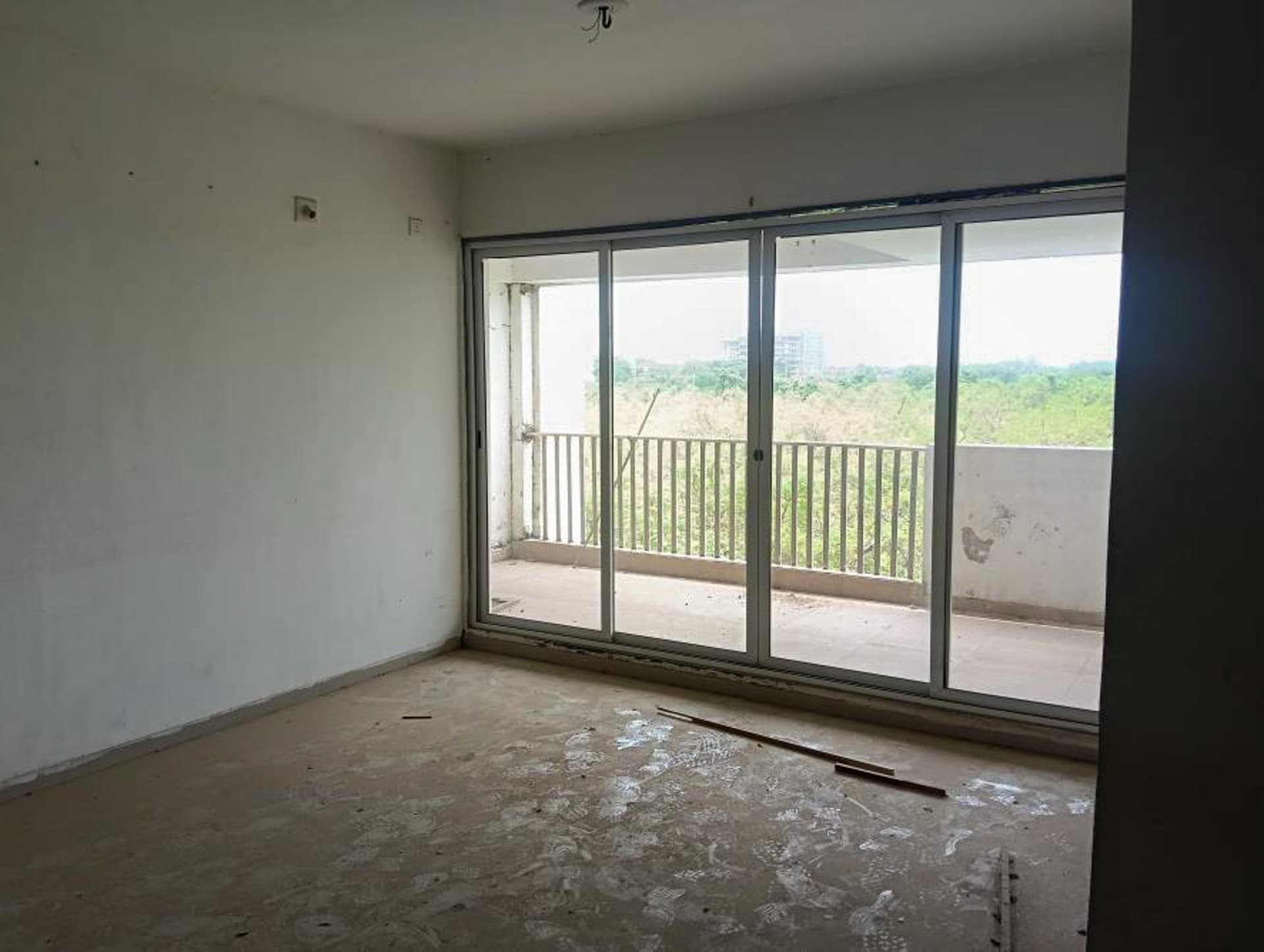 Property Photos 32