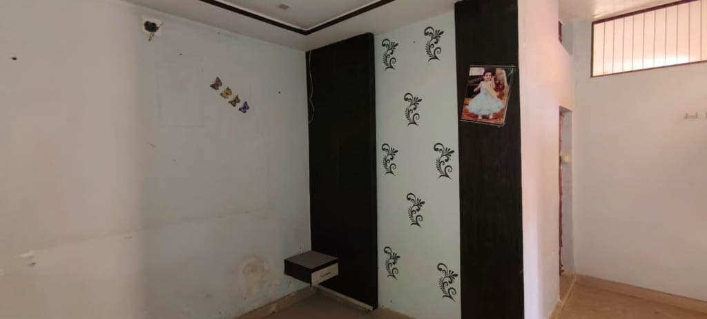 Property Photos 8