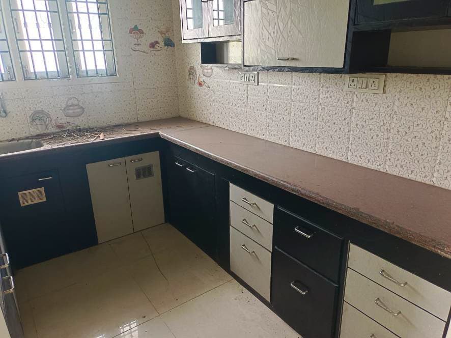 Property Photos 18