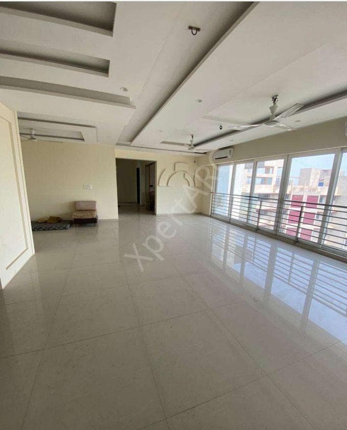 Property Photos 11