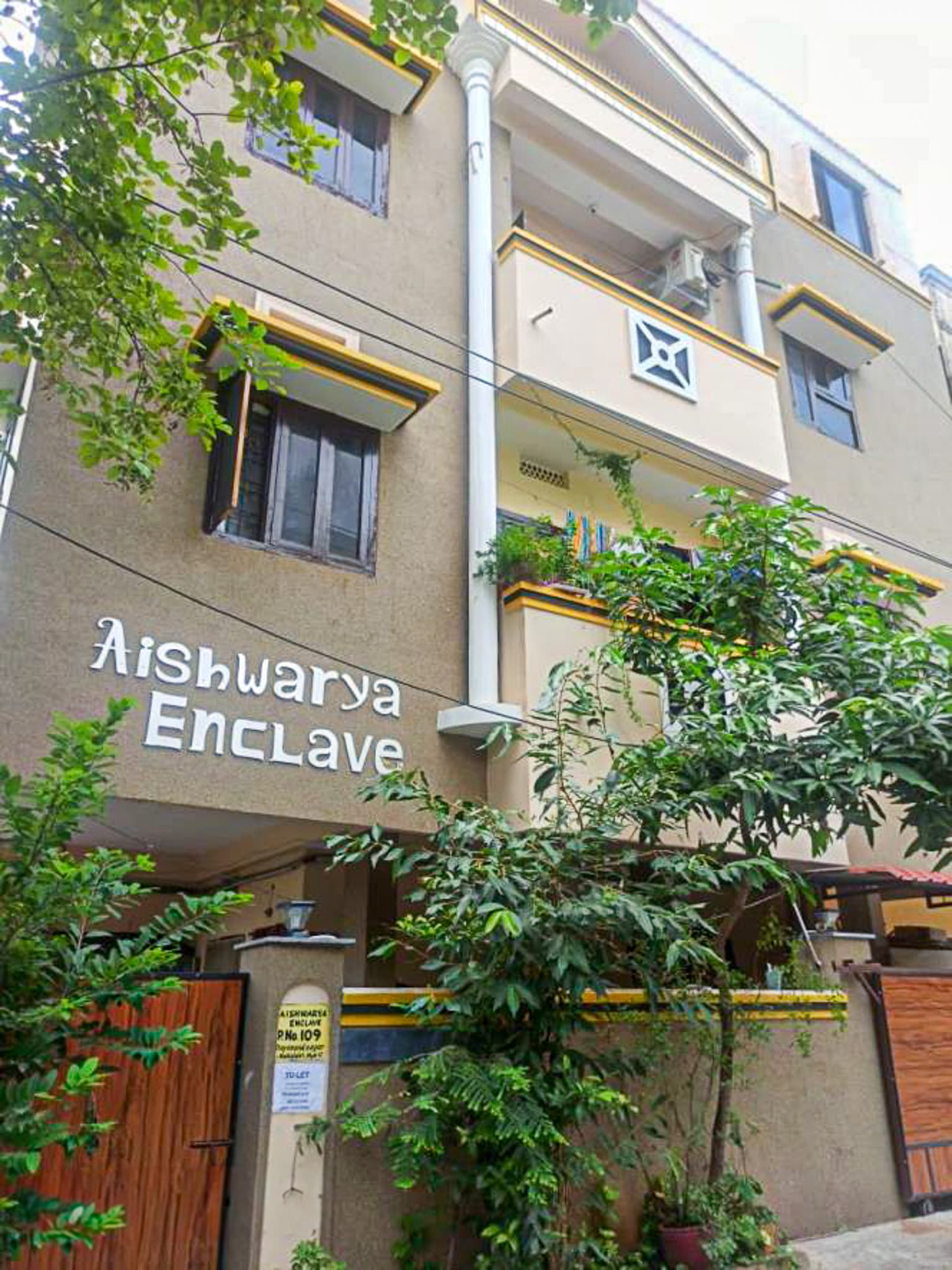 Property Photos 8