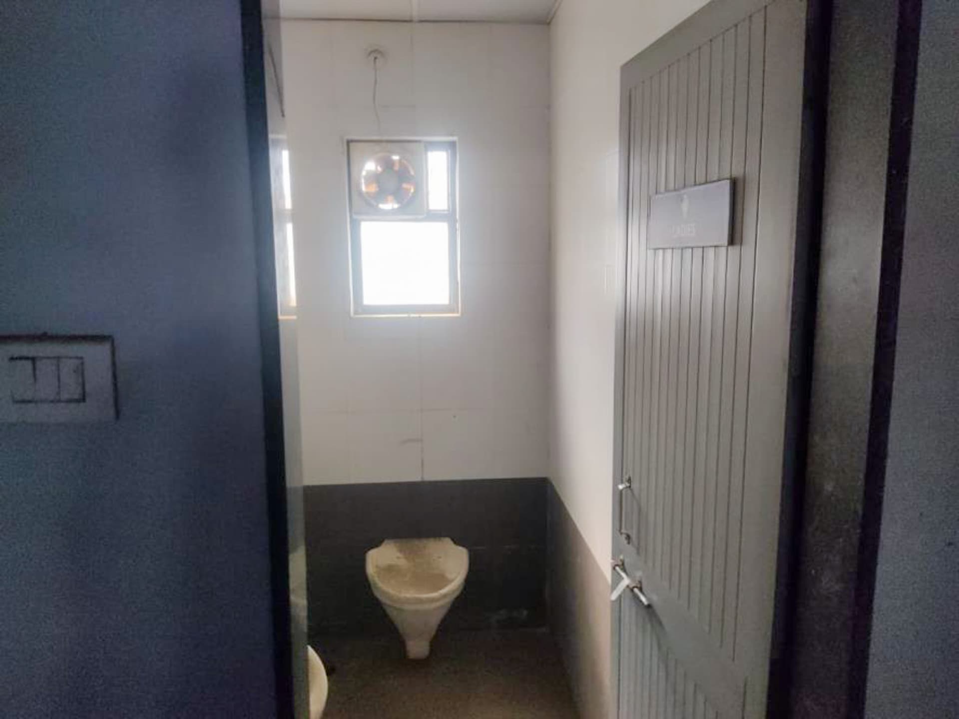 Property Photos 23