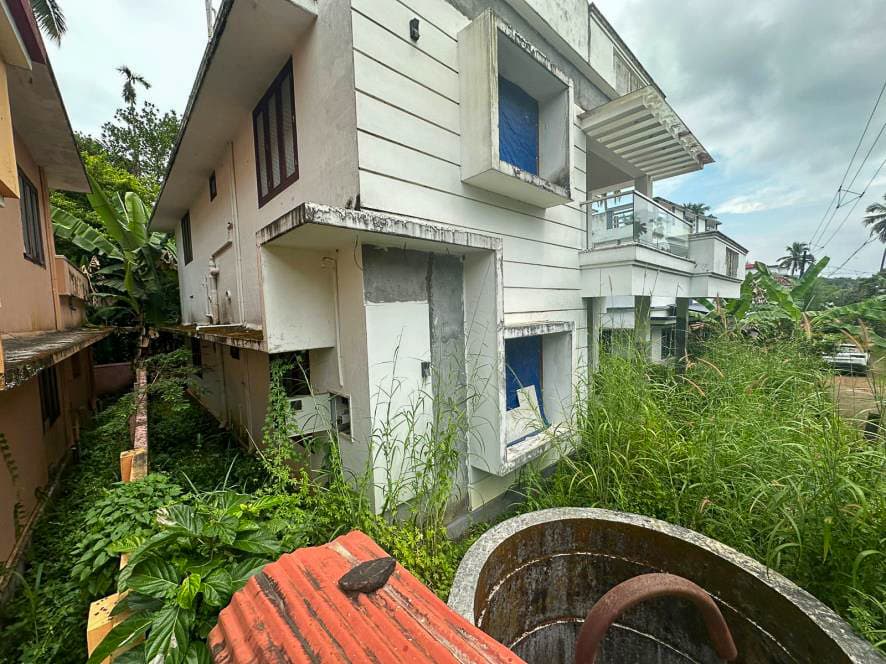Property Photos 11