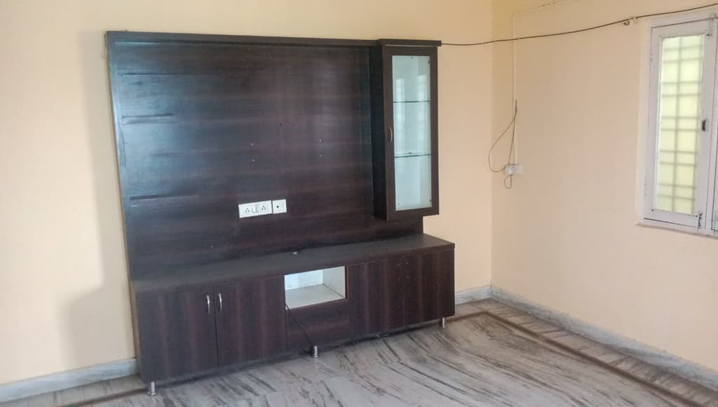 Property Photos 28