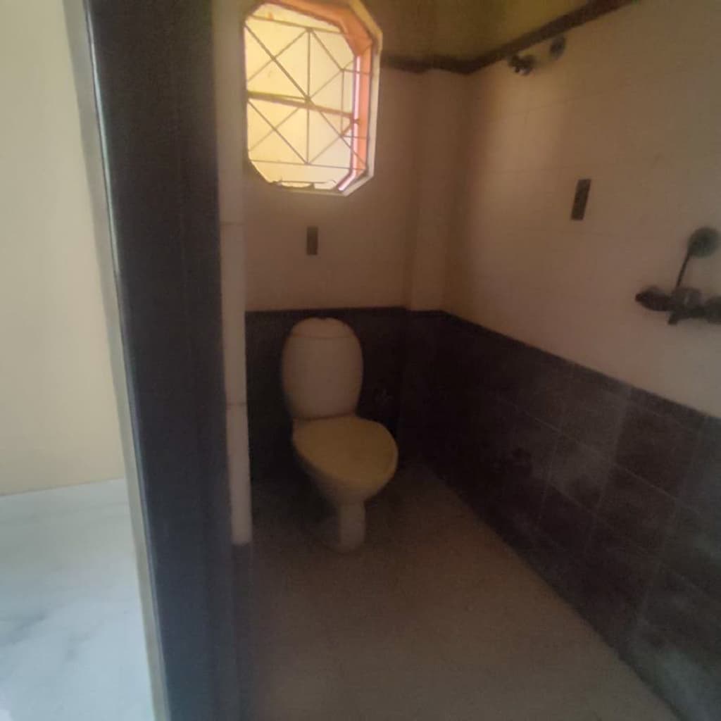 Property Photos 17