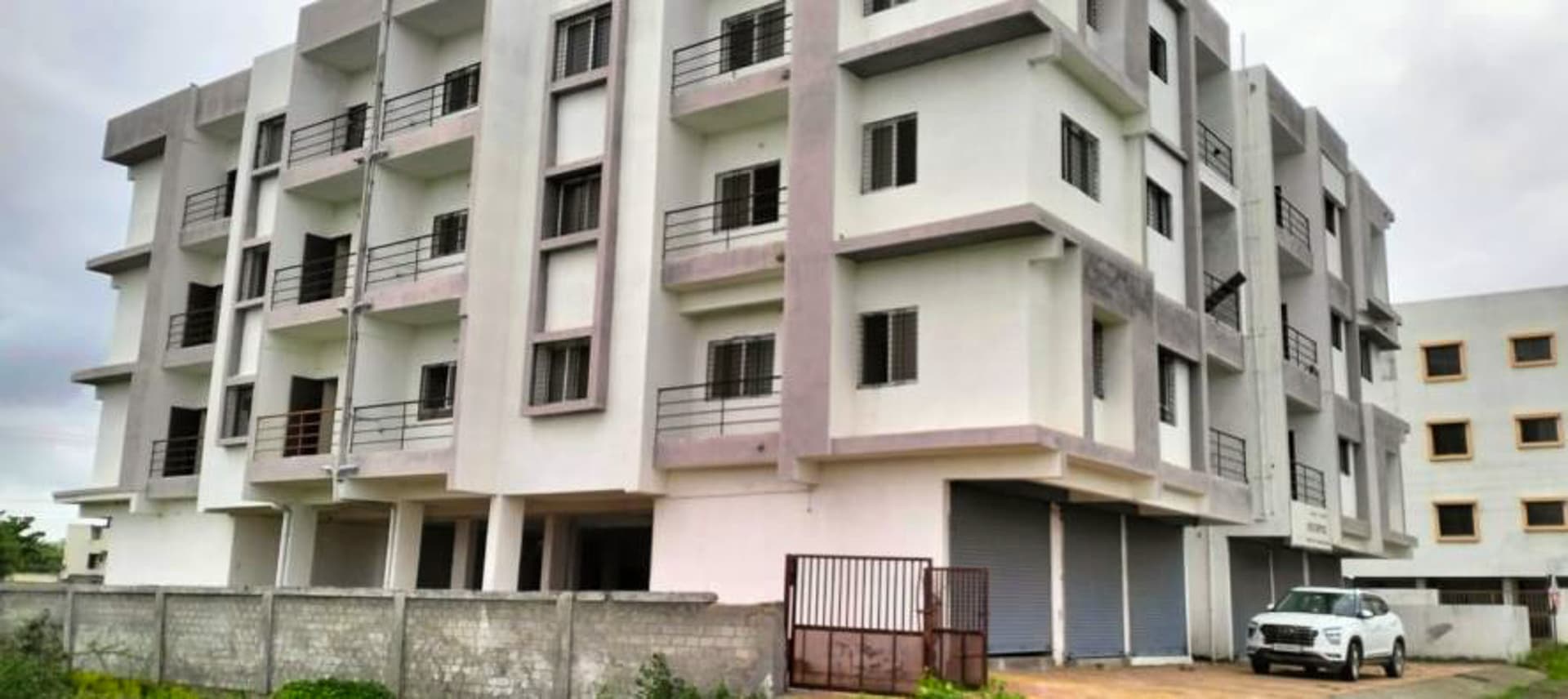 Property Photos 7