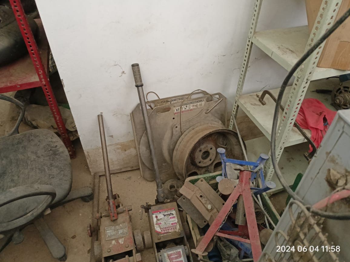 Property Photos 28