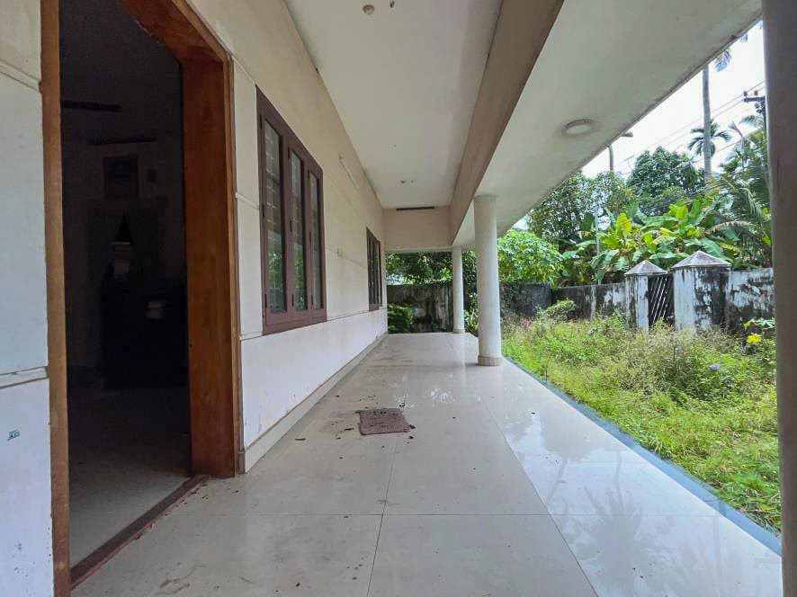 Property Photos 17