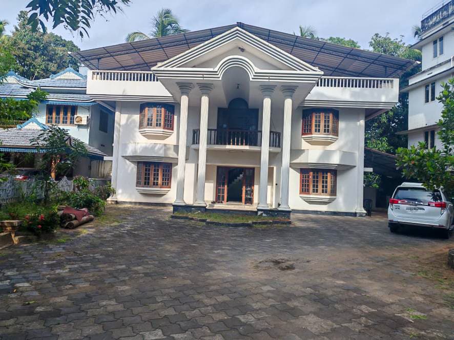 Property Photos 11