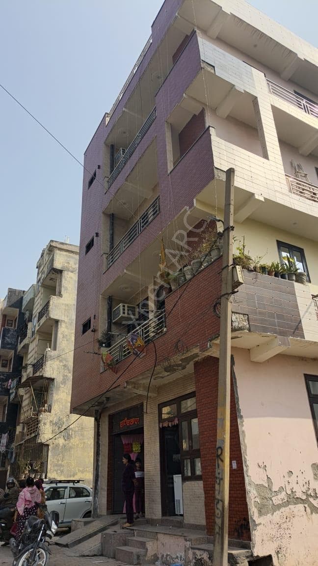 Property Photos 6