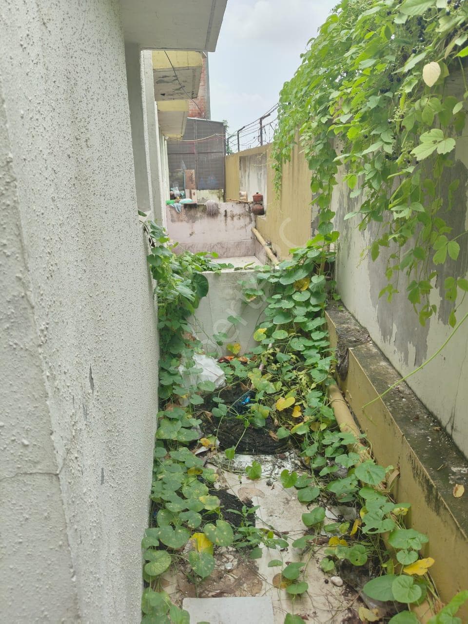 Property Photos 9