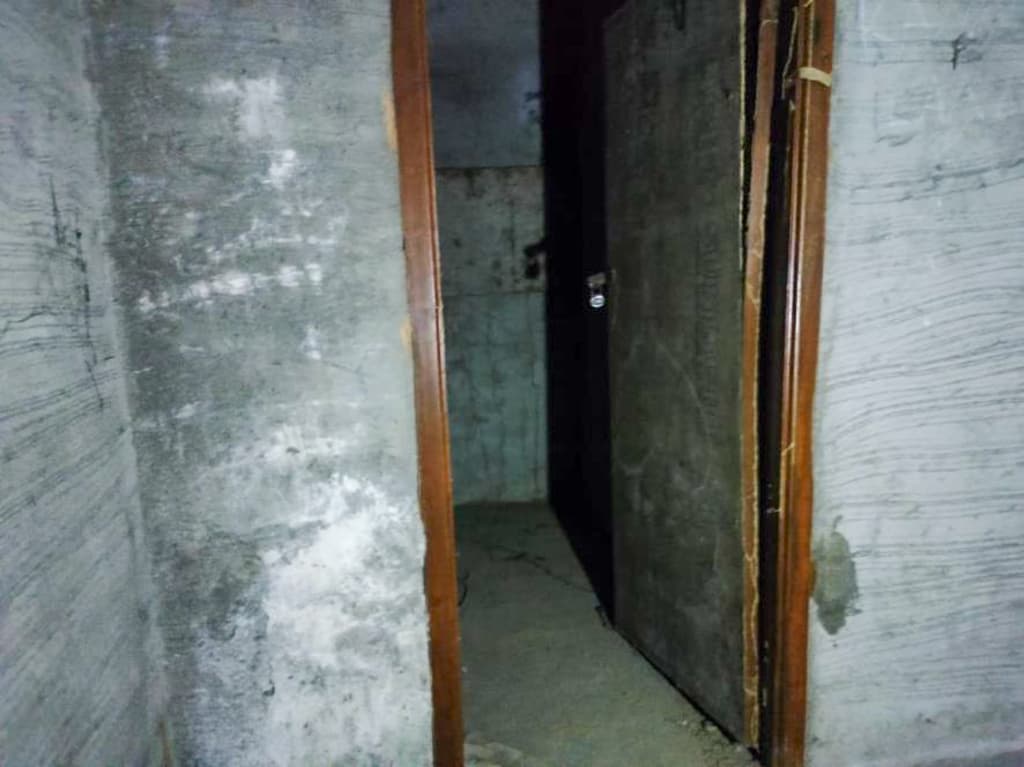 Property Photos 8