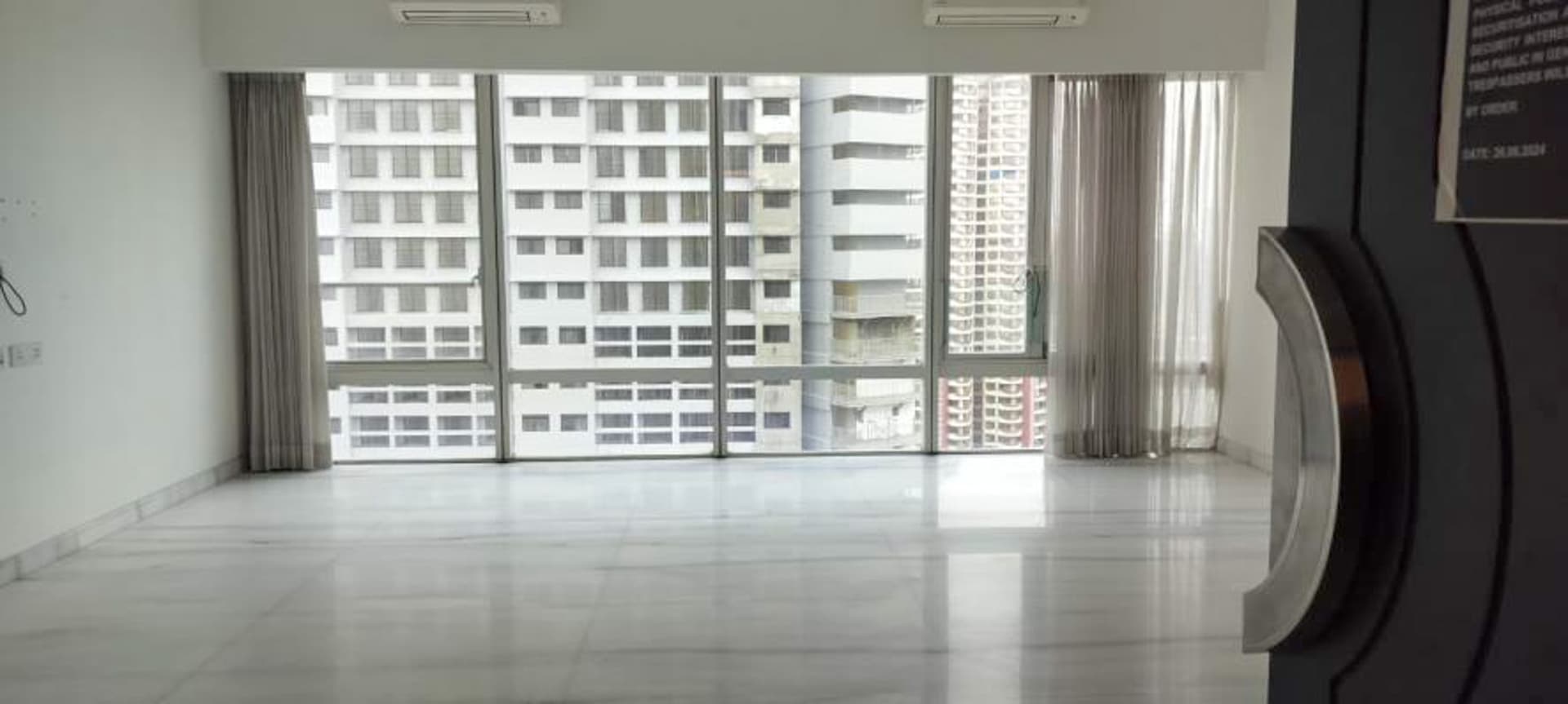Property Photos 28