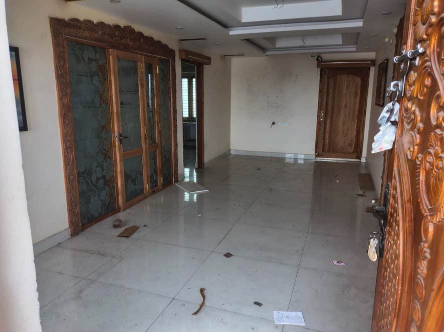 Property Photos 11