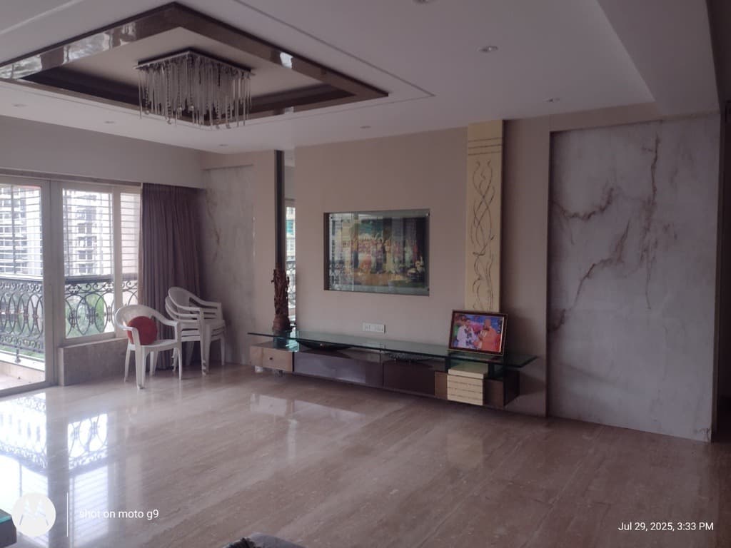 Property Photos 8