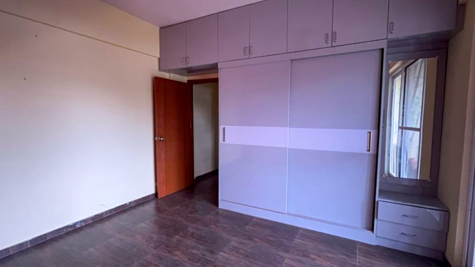 Property Photos 10