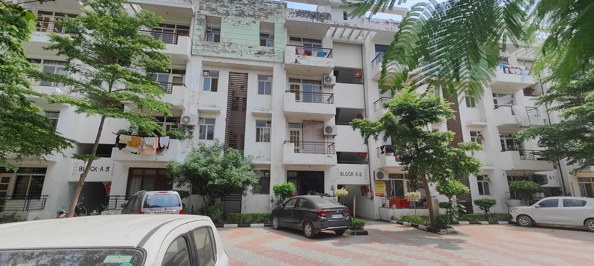 Property Photos 8