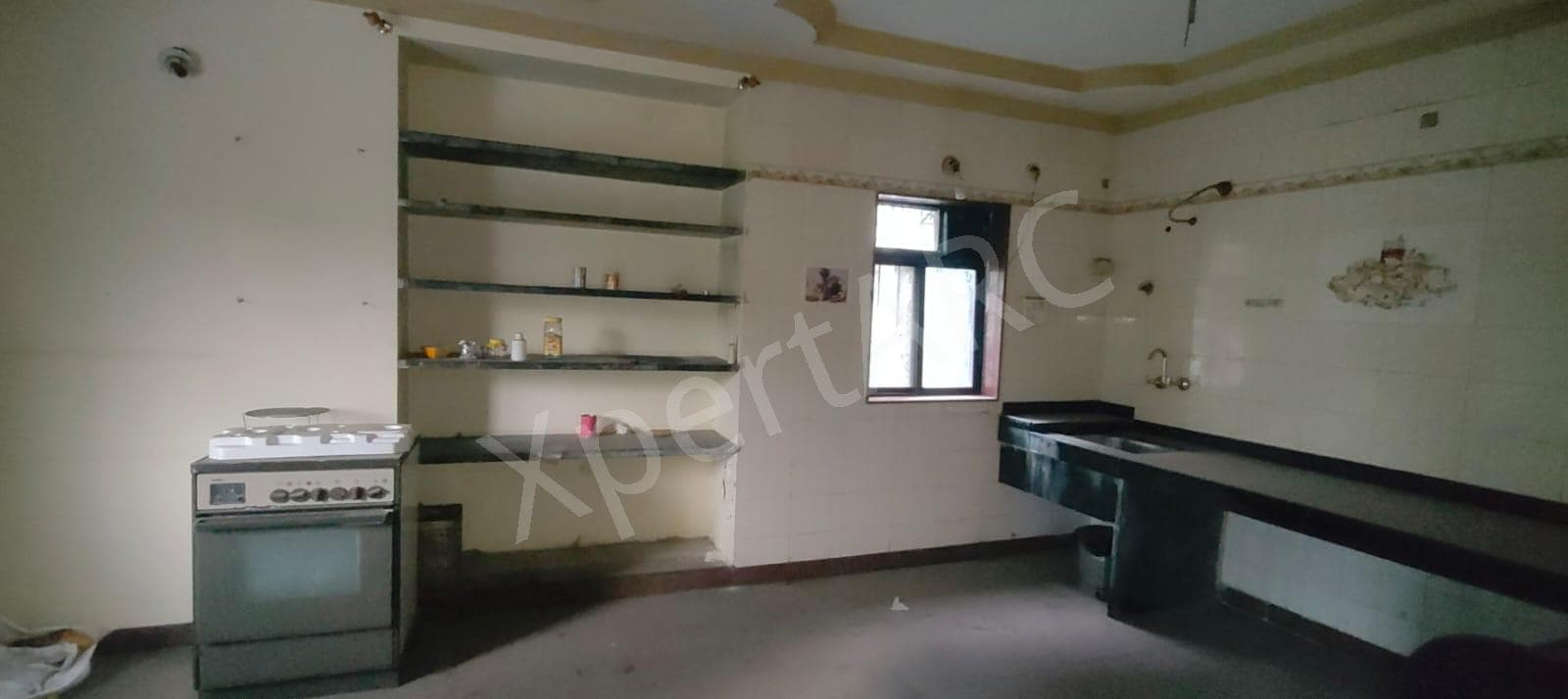 Property Photos 18