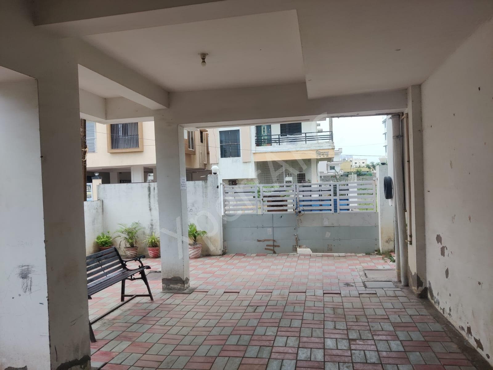 Property Photos 12