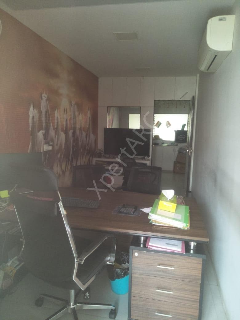 Property Photos 19