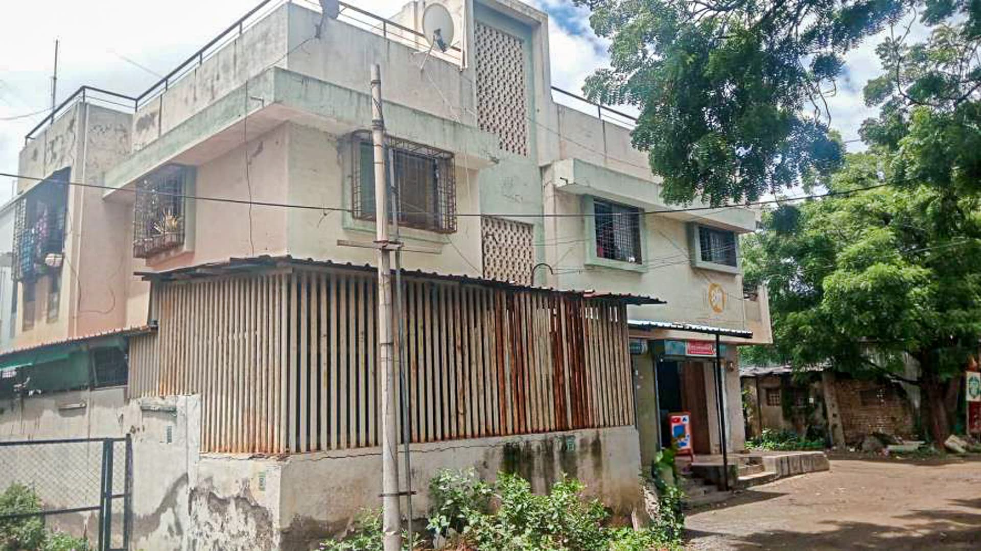 Property Photos 8