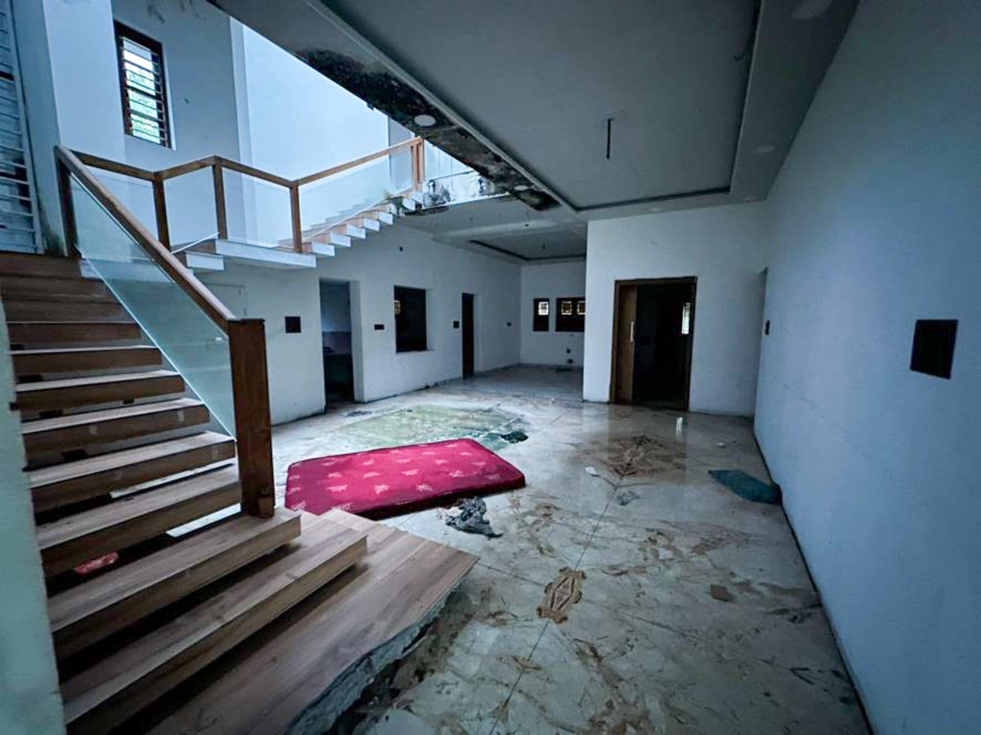 Property Photos 26