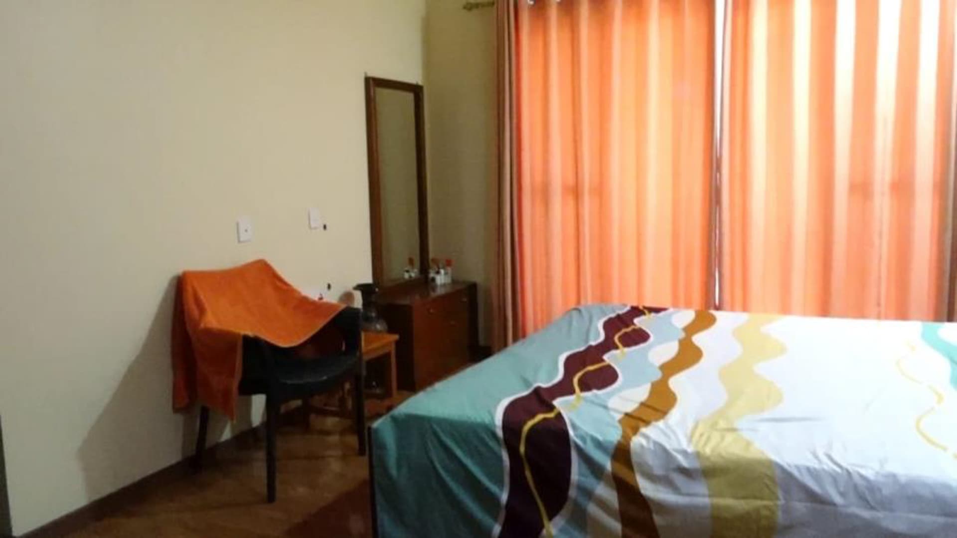 Property Photos 4