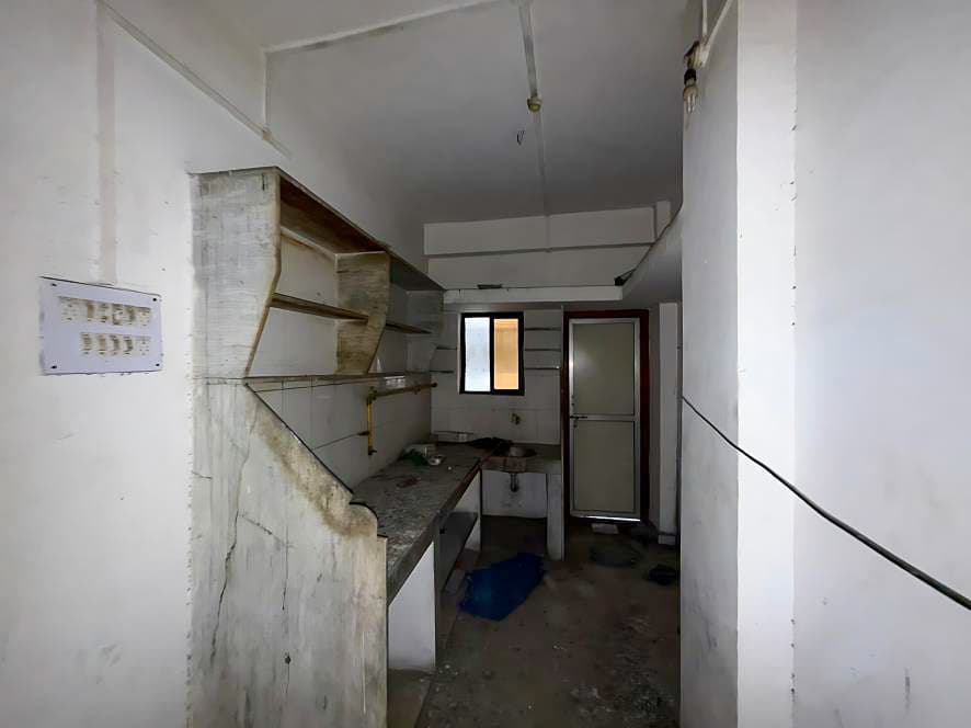 Property Photos 6