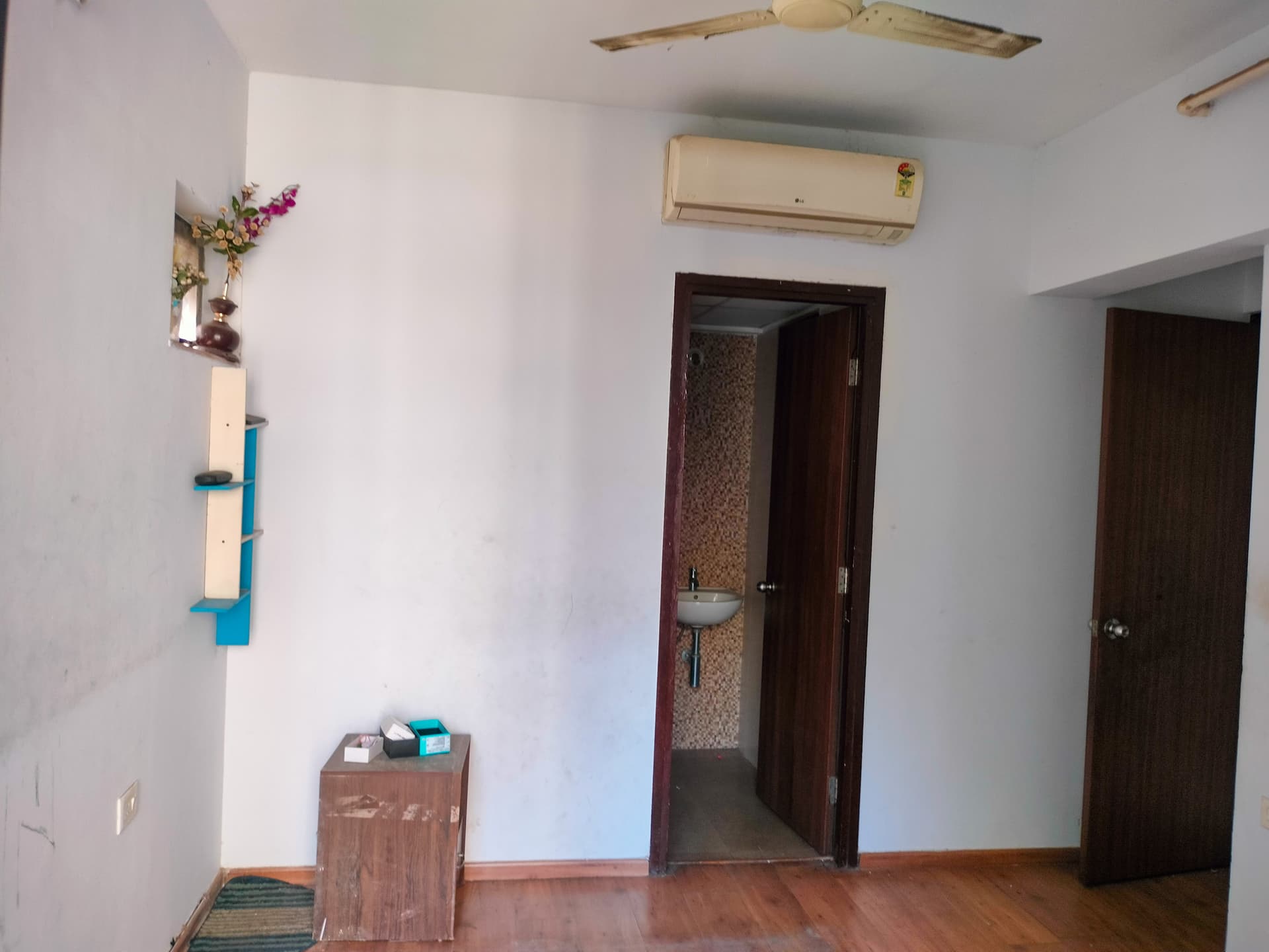 Property Photos 5