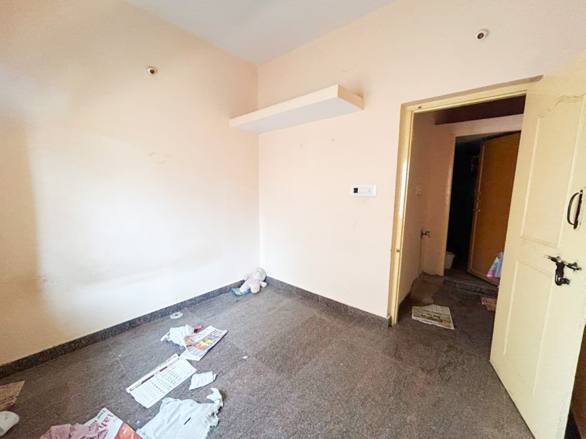 Property Photos 8