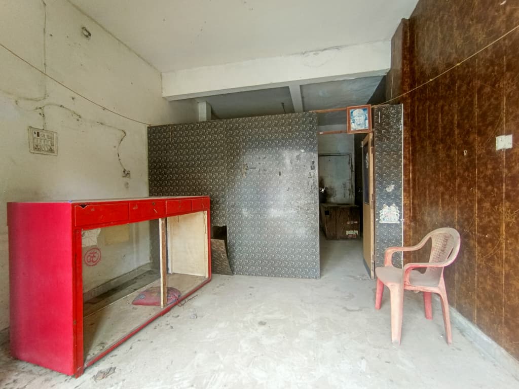 Property Photos 18