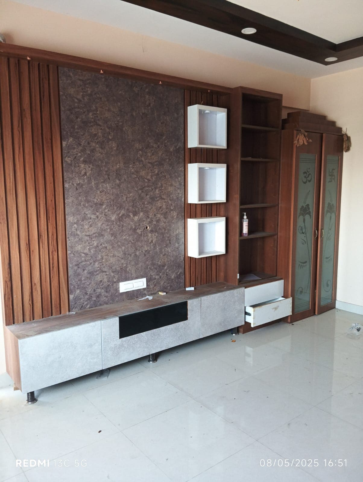 Property Photos 23