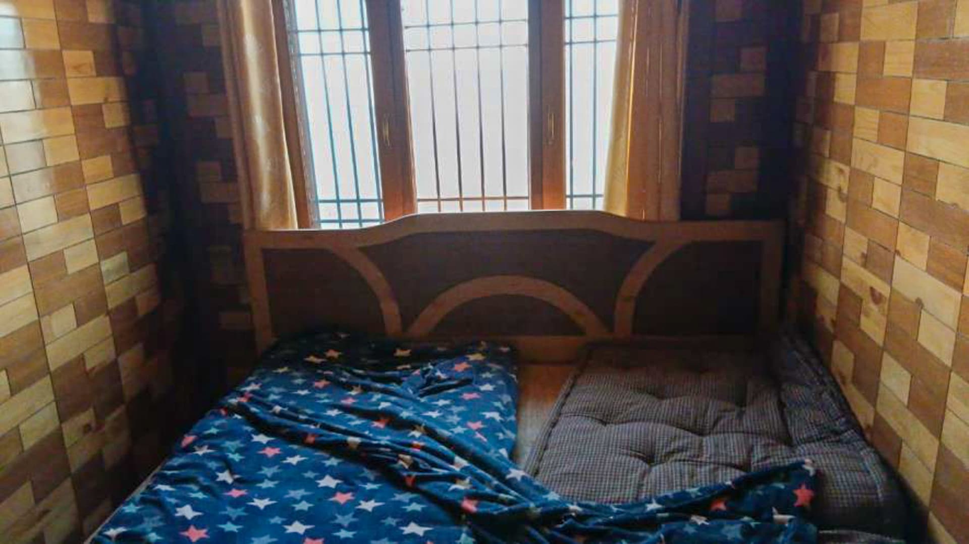 Property Photos 16