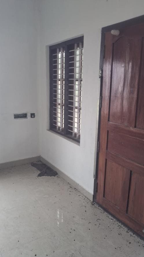 Property Photos 8