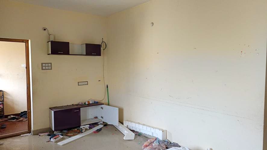 Property Photos 5