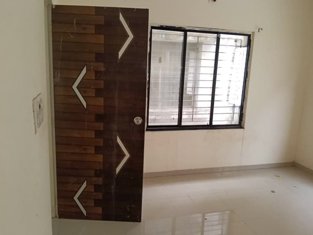 Property Photos 7