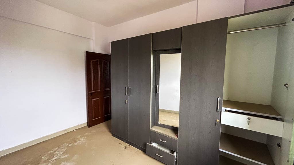 Property Photos 7
