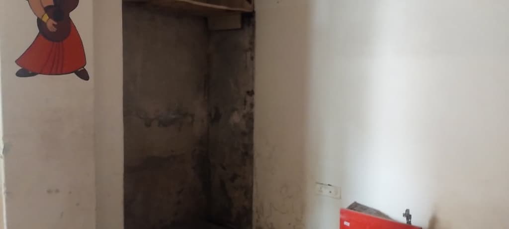 Property Photos 8