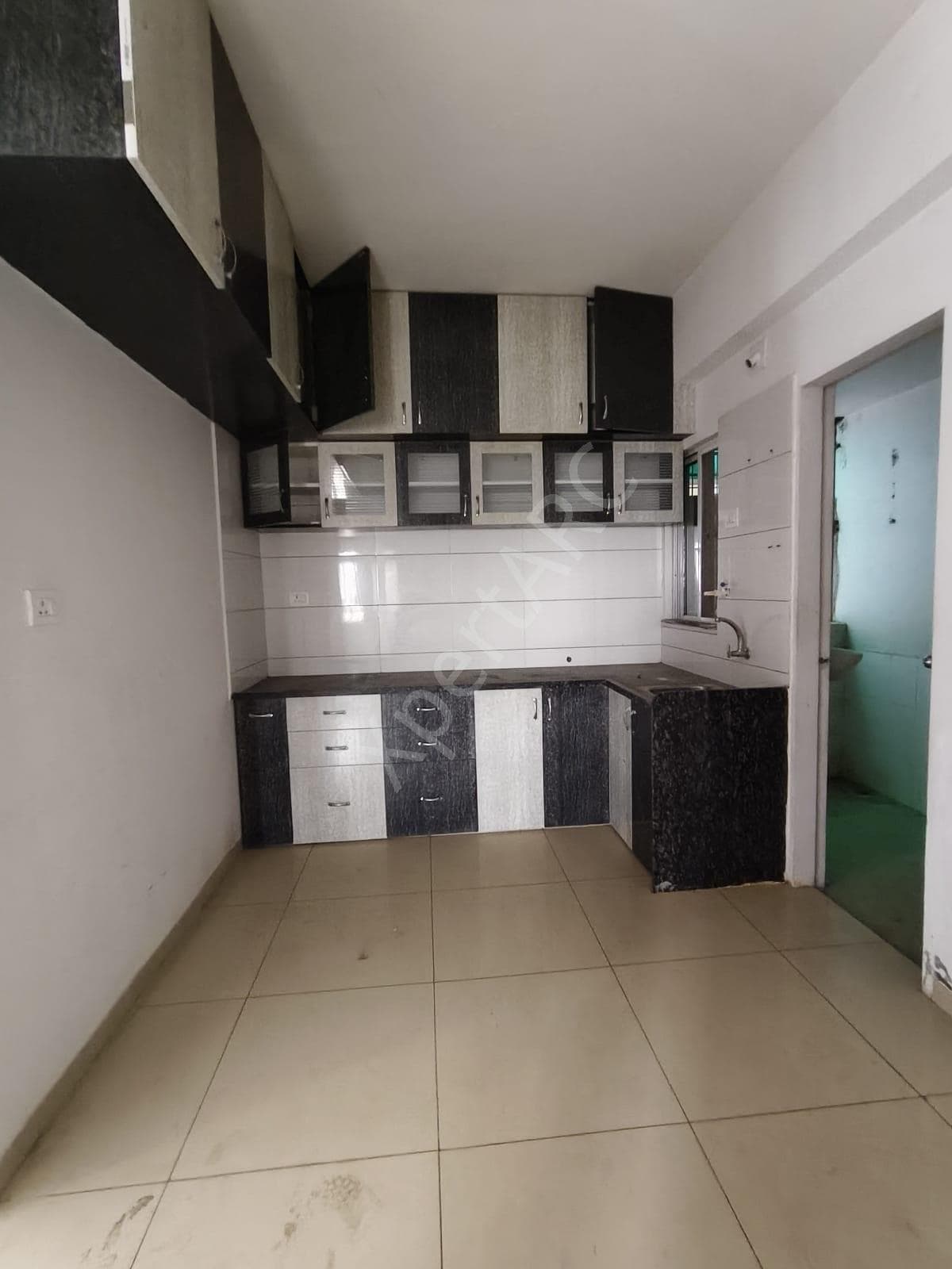 Property Photos 17