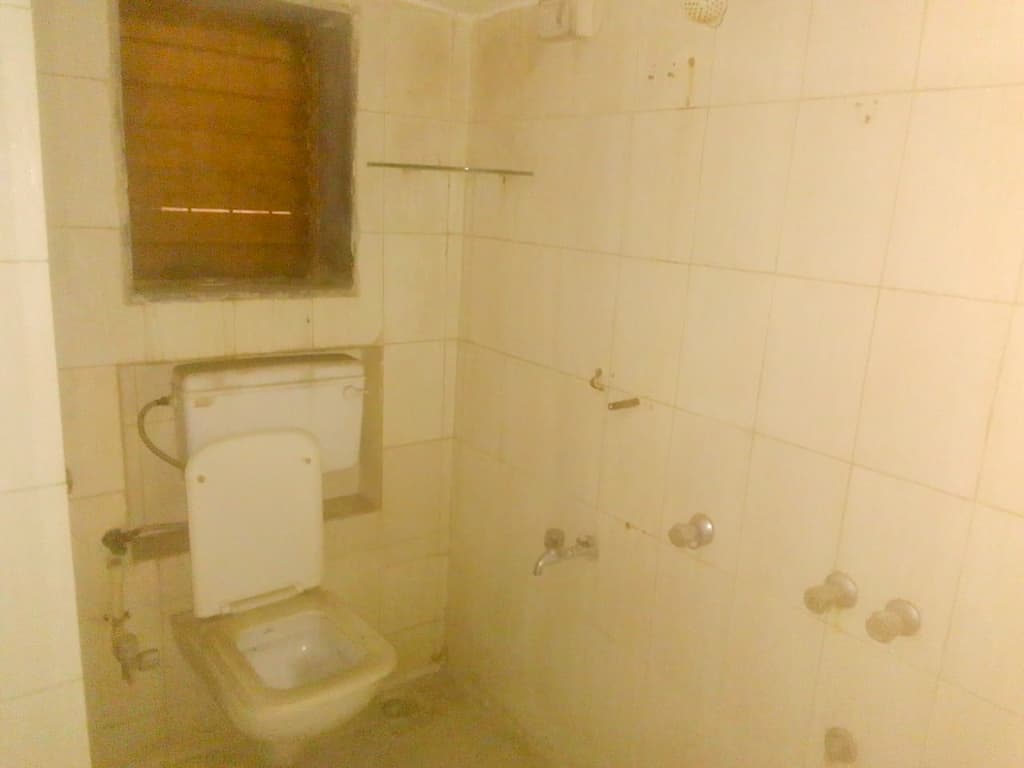 Property Photos 7