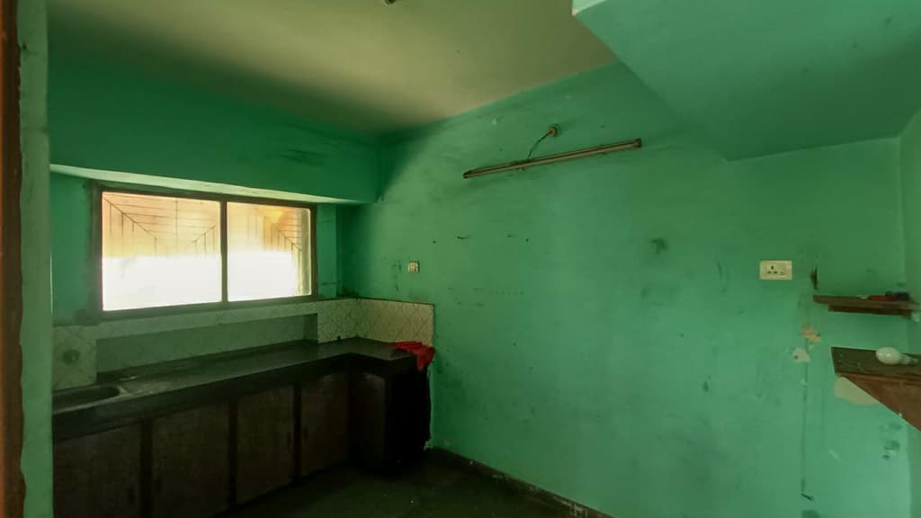 Property Photos 4