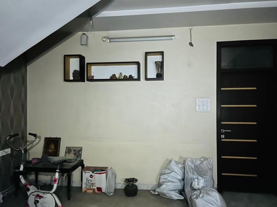 Property Photos 9