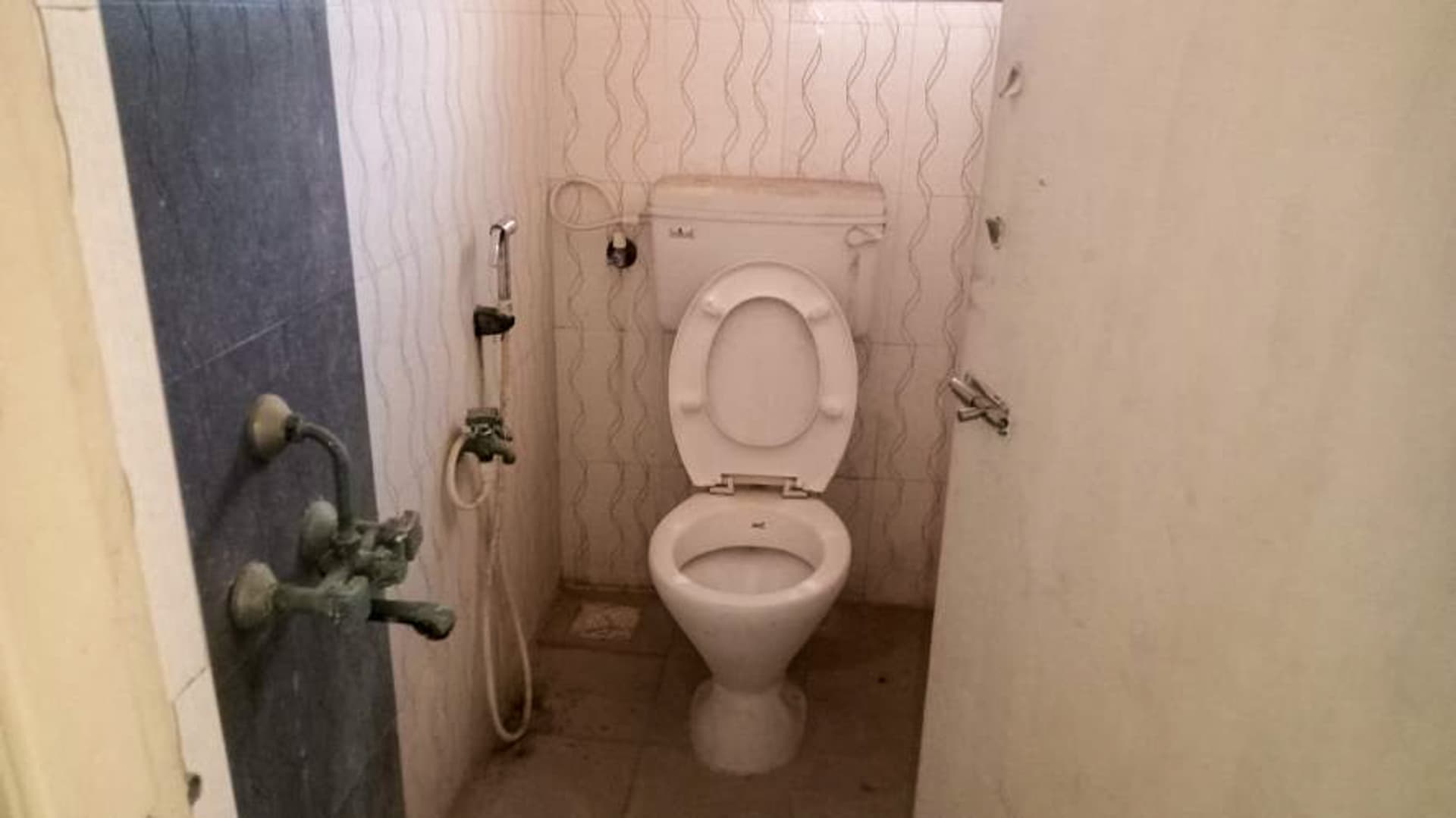 Property Photos 8