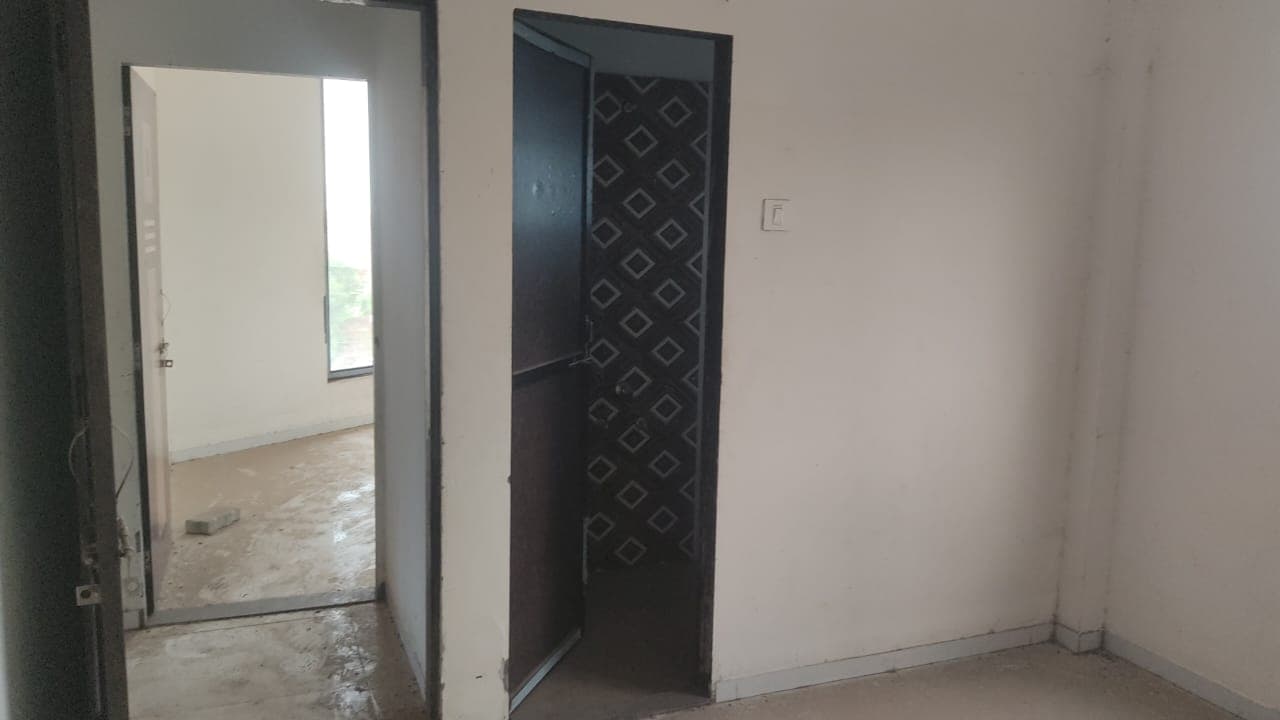 Property Photos 8