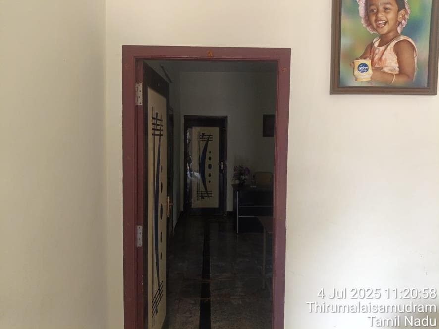 Property Photos 6