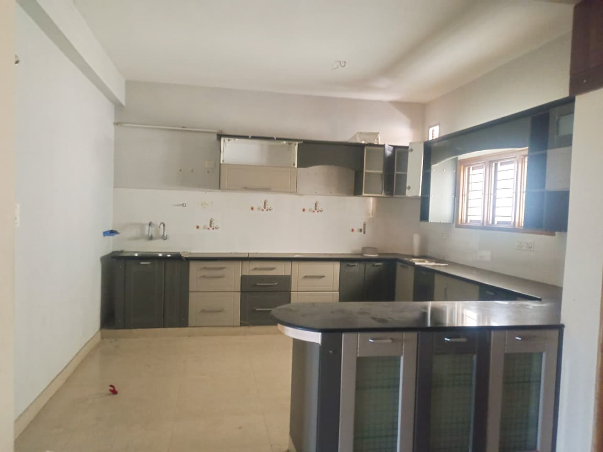Property Photos 17