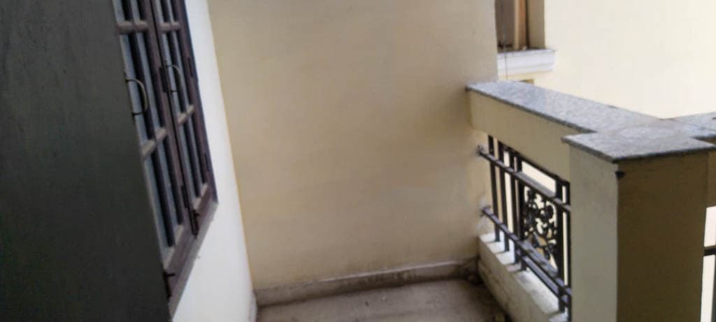 Property Photos 8