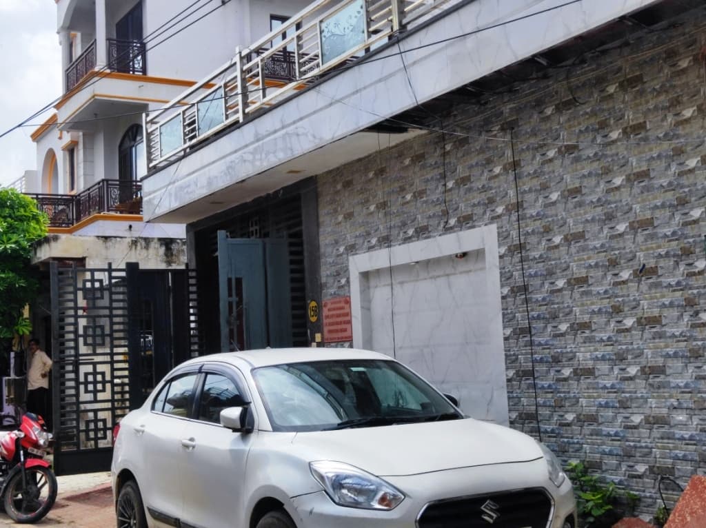 Property Photos 1