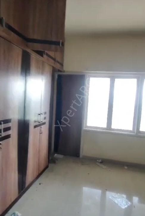 Property Photos 9