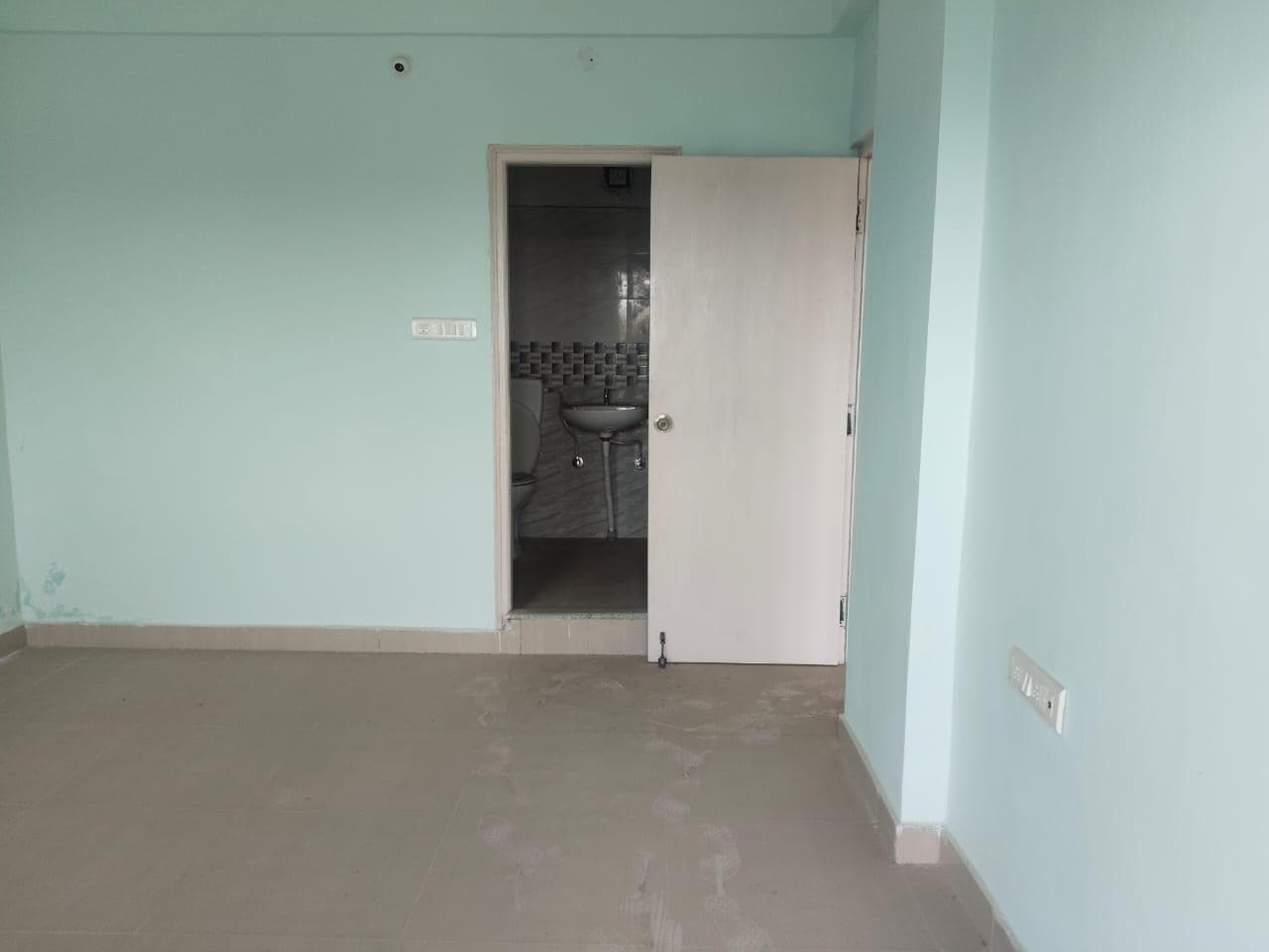 Property Photos 6